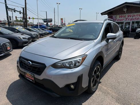 Used 2023 Subaru Crosstrek 2.0i Premium AWD/4WD image 4