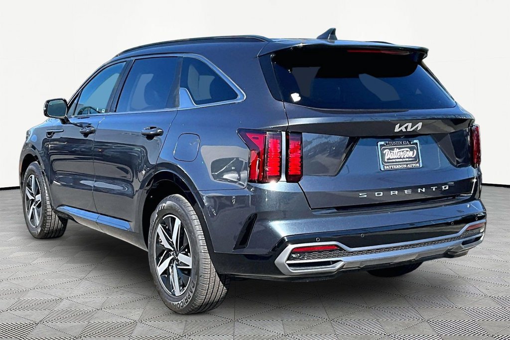 Used 2022 Kia Sorento S FWD image 7