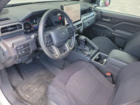 Used 2024 Toyota Tacoma TRD Off-Road AWD/4WD image 17