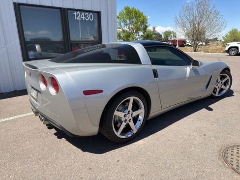 Used 2007 Chevrolet Corvette Coupe w/ Preferred Equipment Group RWD image 3