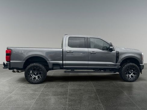 Used 2025 Ford F350 Lariat w/ Lariat Ultimate Package AWD/4WD image 10