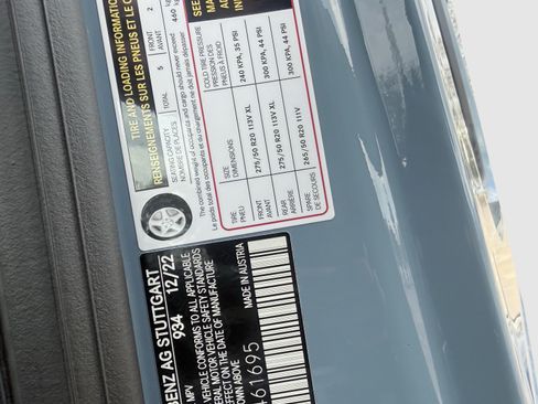 Used 2023 Mercedes-Benz G 550 image 32