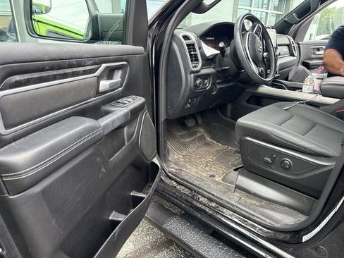 Used 2023 RAM 1500 Big Horn AWD/4WD image 9