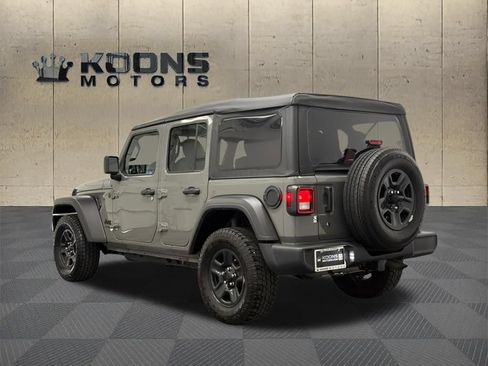 Used 2022 Jeep Wrangler Unlimited Sport AWD/4WD image 6