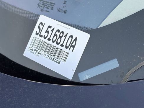 Used 2020 Land Rover Discovery HSE image 10