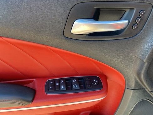 Used 2016 Dodge Charger SXT w/ AWD Plus Group image 16