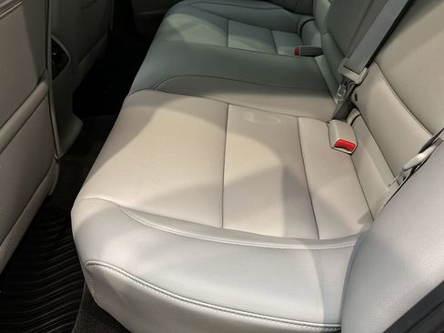 Used 2018 Acura TLX V6 SH-AWD image 16