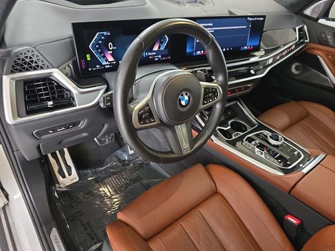 Used 2024 BMW X7 xDrive40i w/ Executive Package AWD/4WD image 19