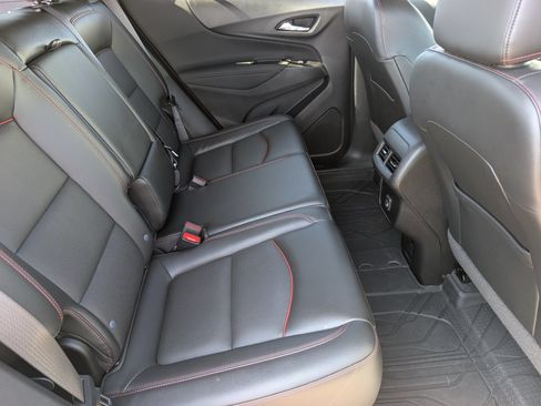 Certified 2022 Chevrolet Equinox RS w/ RS Leather Package FWD image 13