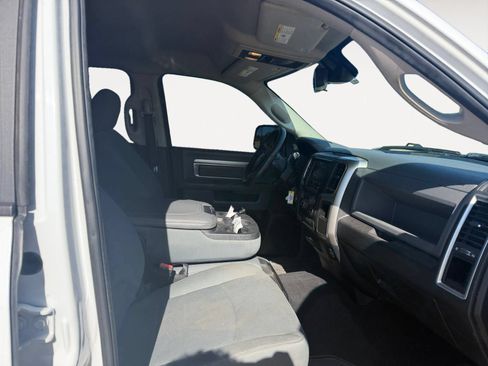 Used 2018 RAM 2500 SLT AWD/4WD image 15