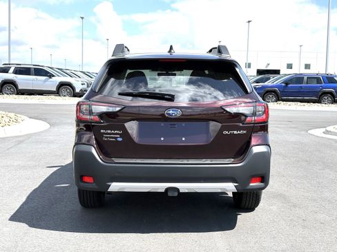 Used 2025 Subaru Outback Limited w/ Popular Package #2 image 10