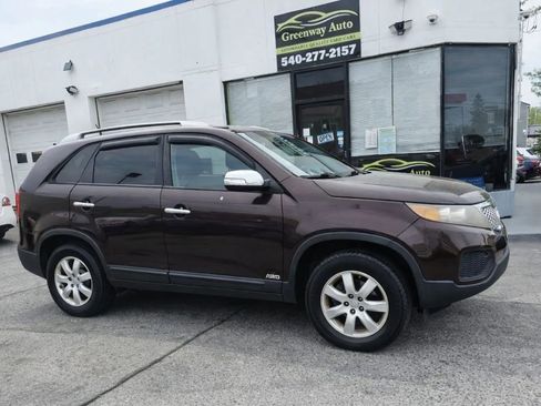 Used 2011 Kia Sorento LX image 10