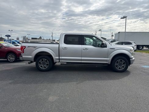 Used 2016 Ford F150 XLT w/ Equipment Group 302A Luxury AWD/4WD image 3