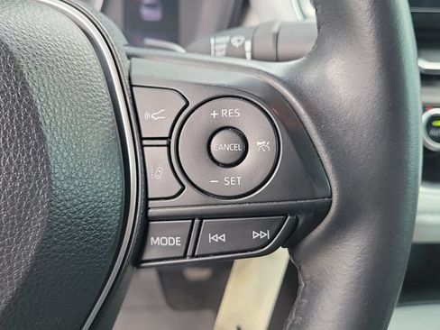 Used 2020 Toyota Corolla SE FWD image 26