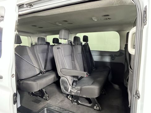 Used 2019 Ford Transit 150 XLT image 5