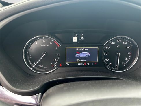 Used 2023 Cadillac XT4 Luxury w/ Cold Weather Package image 16