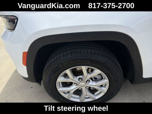 Used 2023 Jeep Grand Cherokee Limited AWD/4WD image 22