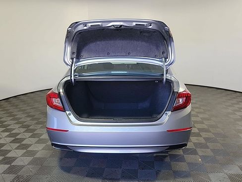 Used 2018 Honda Accord LX image 6