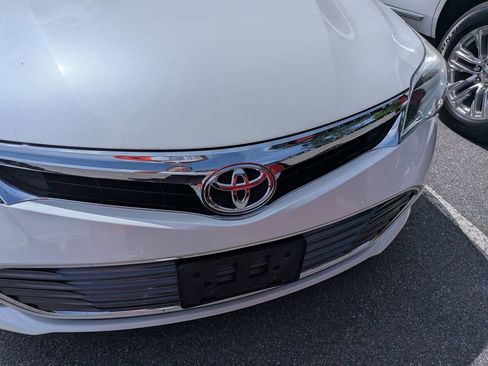 Used 2015 Toyota Avalon Limited FWD image 15