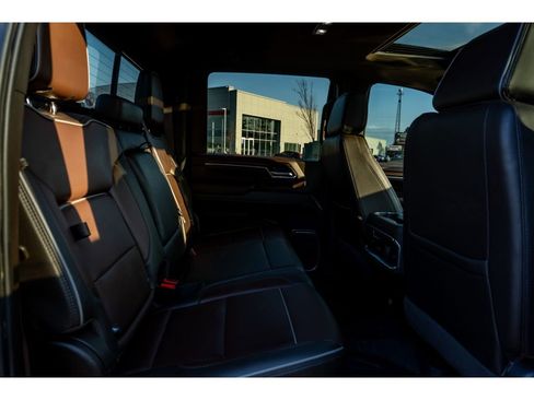 Used 2024 GMC Sierra 2500 Denali w/ Denali Reserve Package image 16