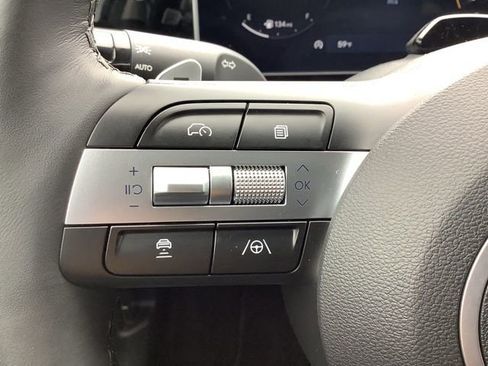 Used 2025 Hyundai Tucson Limited image 28