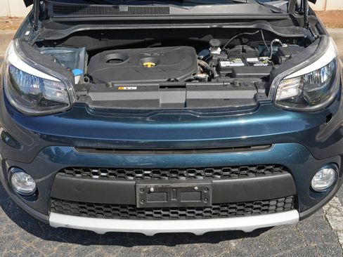 Used 2019 Kia Soul + FWD image 7