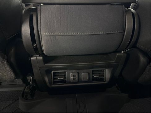 Used 2019 Chevrolet Silverado 1500 LT w/ Texas Edition image 31