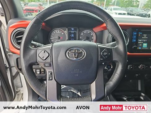 Used 2017 Toyota Tacoma TRD Sport w/ Tow Package (A/T) AWD/4WD image 15