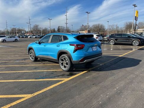 New 2026 Chevrolet Trax LT w/ Driver Confidence Package image 3