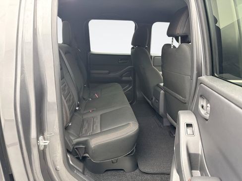 Used 2026 Nissan Frontier PRO-4X AWD/4WD image 17