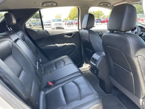 Used 2020 Chevrolet Equinox LT w/ Sport Edition FWD image 28