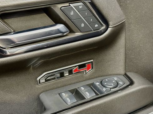 Used 2024 GMC Sierra 1500 AT4 w/ Technology Package AWD/4WD image 21
