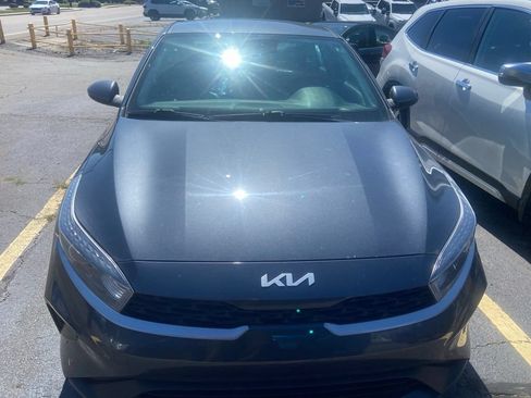 Used 2022 Kia Forte LXS FWD image 7