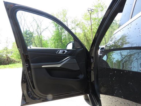Used 2019 BMW X5 xDrive40i AWD/4WD image 9