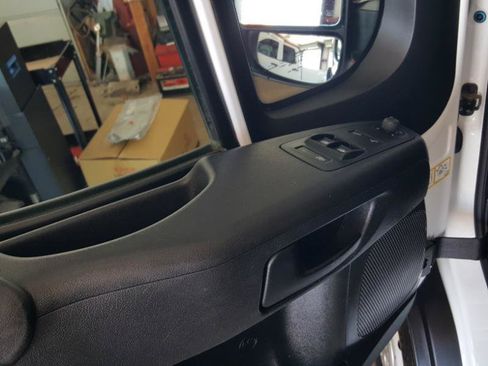 Used 2024 RAM ProMaster 2500 w/ Convenience Group FWD image 21