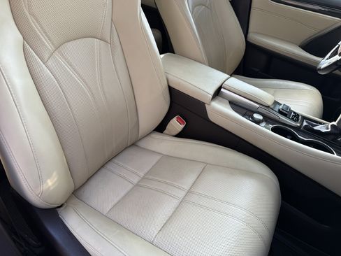 Used 2016 Lexus RX 350 FWD w/ Luxury Package image 43