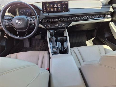 Used 2023 Honda Accord EX-L image 16