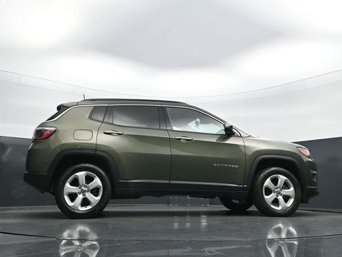 Used 2021 Jeep Compass Latitude AWD/4WD image 28