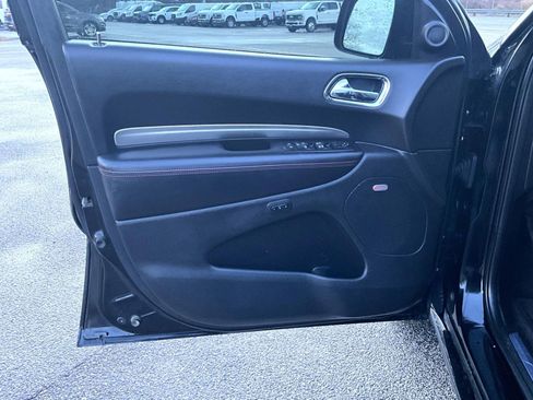 Used 2017 Dodge Durango R/T w/ Technology Group image 9