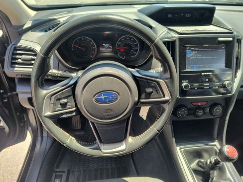 Used 2018 Subaru Crosstrek 2.0i Premium AWD/4WD image 16