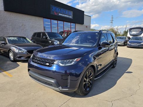 Used 2017 Land Rover Discovery HSE AWD/4WD image 1