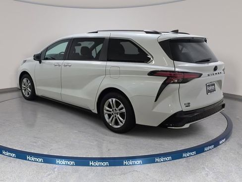 Certified 2023 Toyota Sienna XSE AWD/4WD image 7