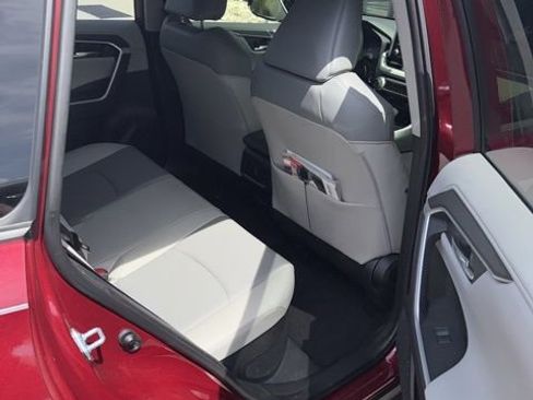 Used 2020 Toyota RAV4 Limited image 7
