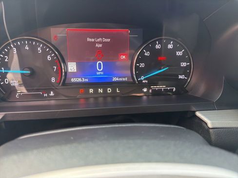 Used 2022 Ford Explorer XLT w/ Equipment Group 202A RWD image 9