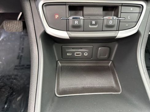 Used 2022 GMC Terrain SLT w/ Infotainment Package II image 31