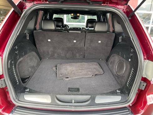Used 2018 Jeep Grand Cherokee Overland image 15