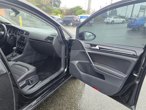 Used 2015 Volkswagen Golf TDI SEL w/ Lighting Package (SEL) image 10