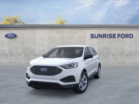 New 2024 Ford Edge SE image 2