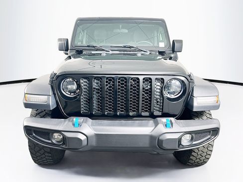 Used 2023 Jeep Wrangler Unlimited AWD/4WD image 2