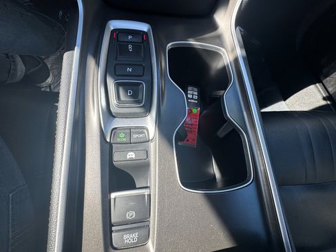 Used 2022 Honda Accord EX-L image 36